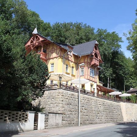 Hotel Restaurant Zwergschloesschen Гера Екстериор снимка