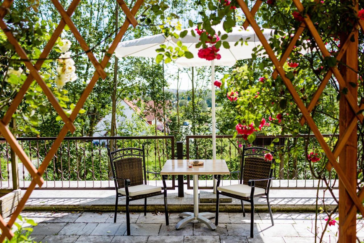 Hotel Restaurant Zwergschloesschen Гера Екстериор снимка