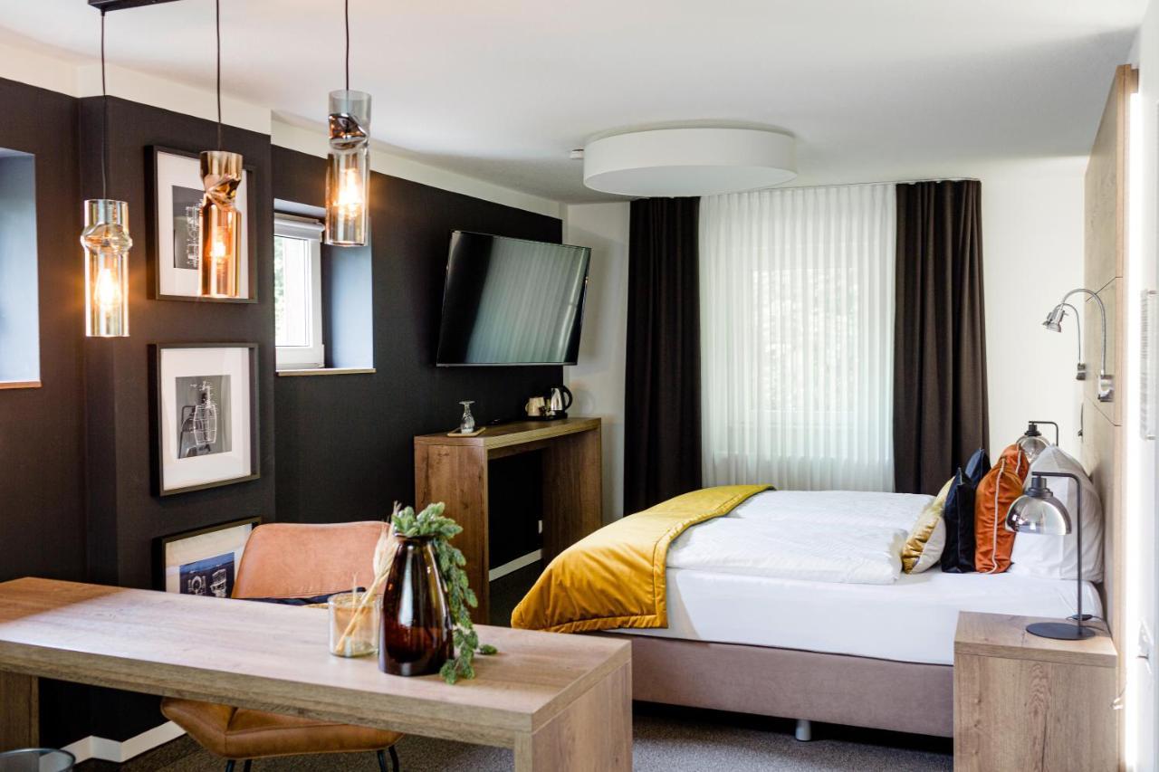 Hotel Restaurant Zwergschloesschen Гера Екстериор снимка